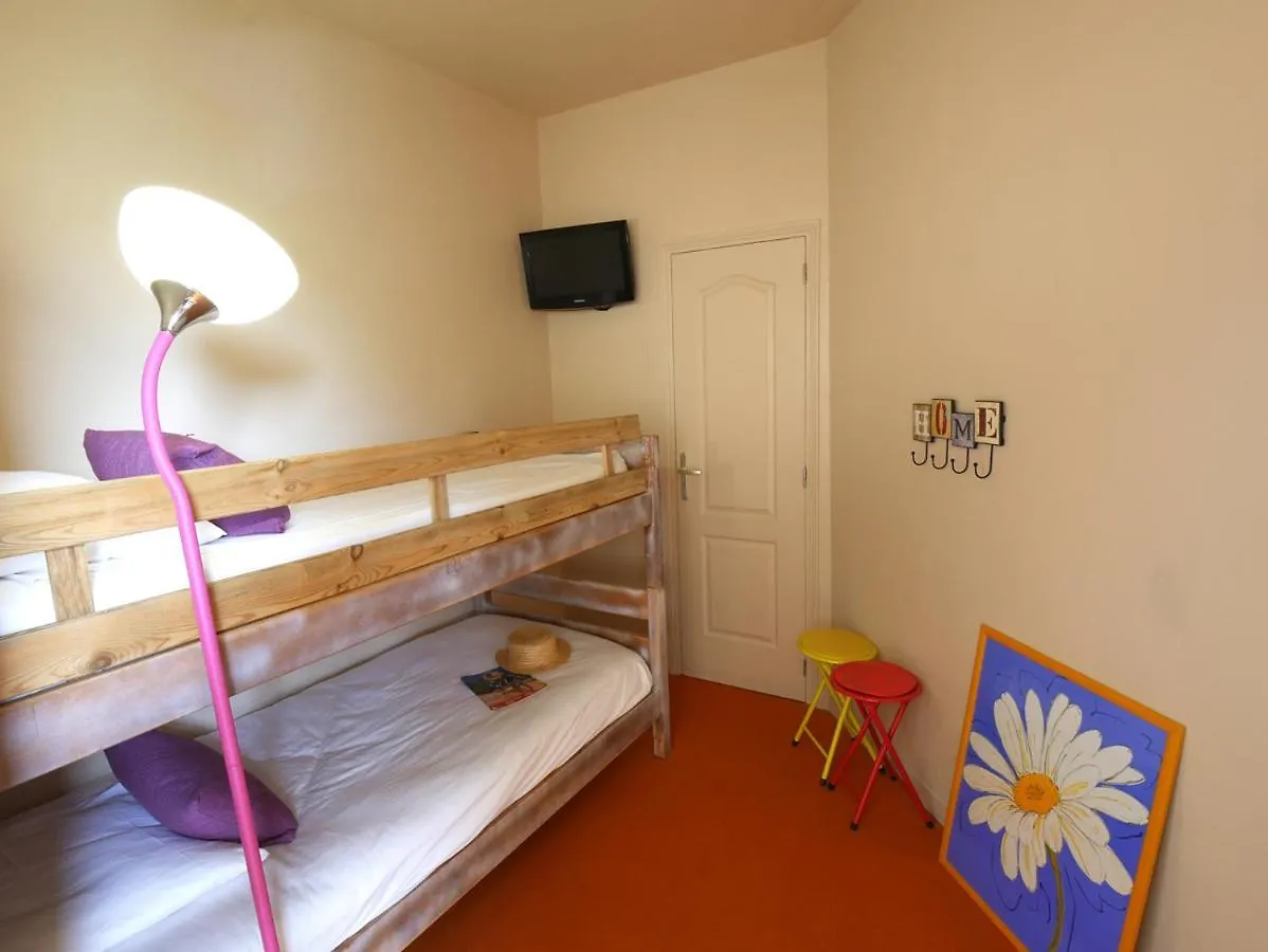 Hotel ULVF Hôtel Castel Luberon Apt